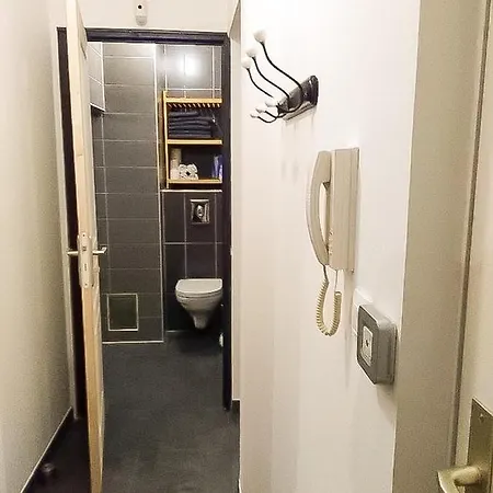 Le Pont Kuss Apartamento *